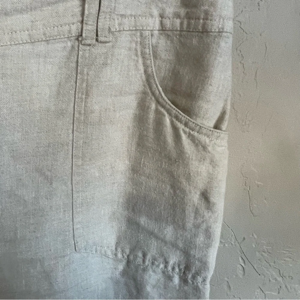 Chicos Linen High Rise Crop Cuffed Capris - Picture 4 of 9